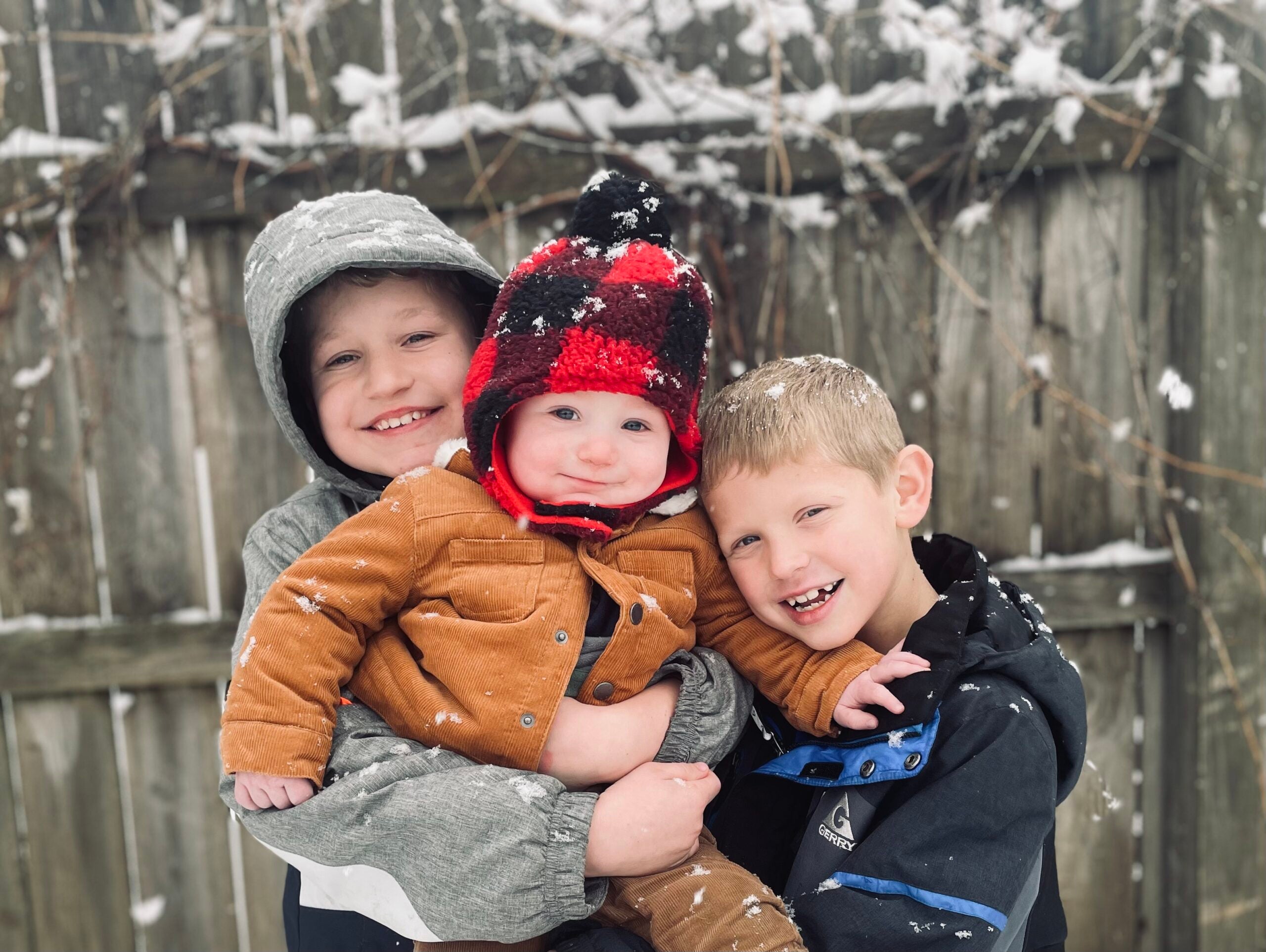 kids in snow