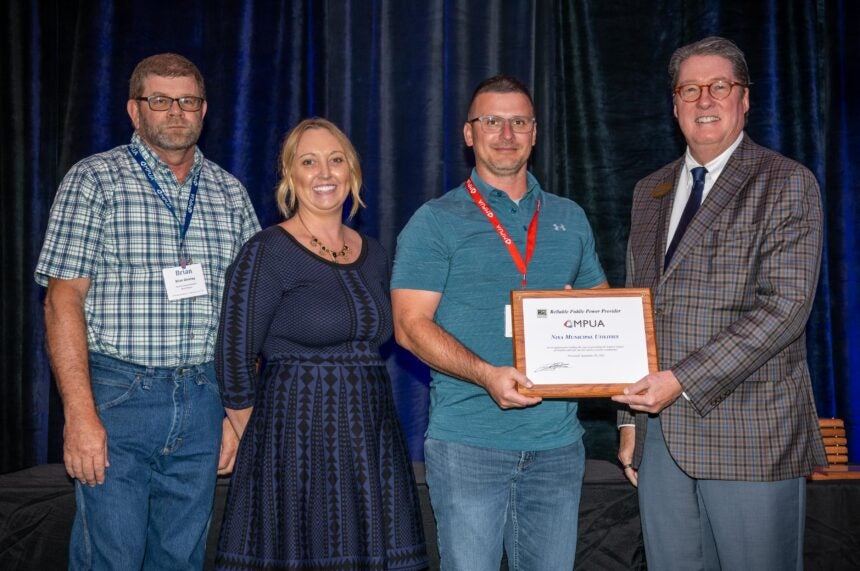 Nixa Utilities Electric Dept. Earns Reliability Awards City of Nixa, MO